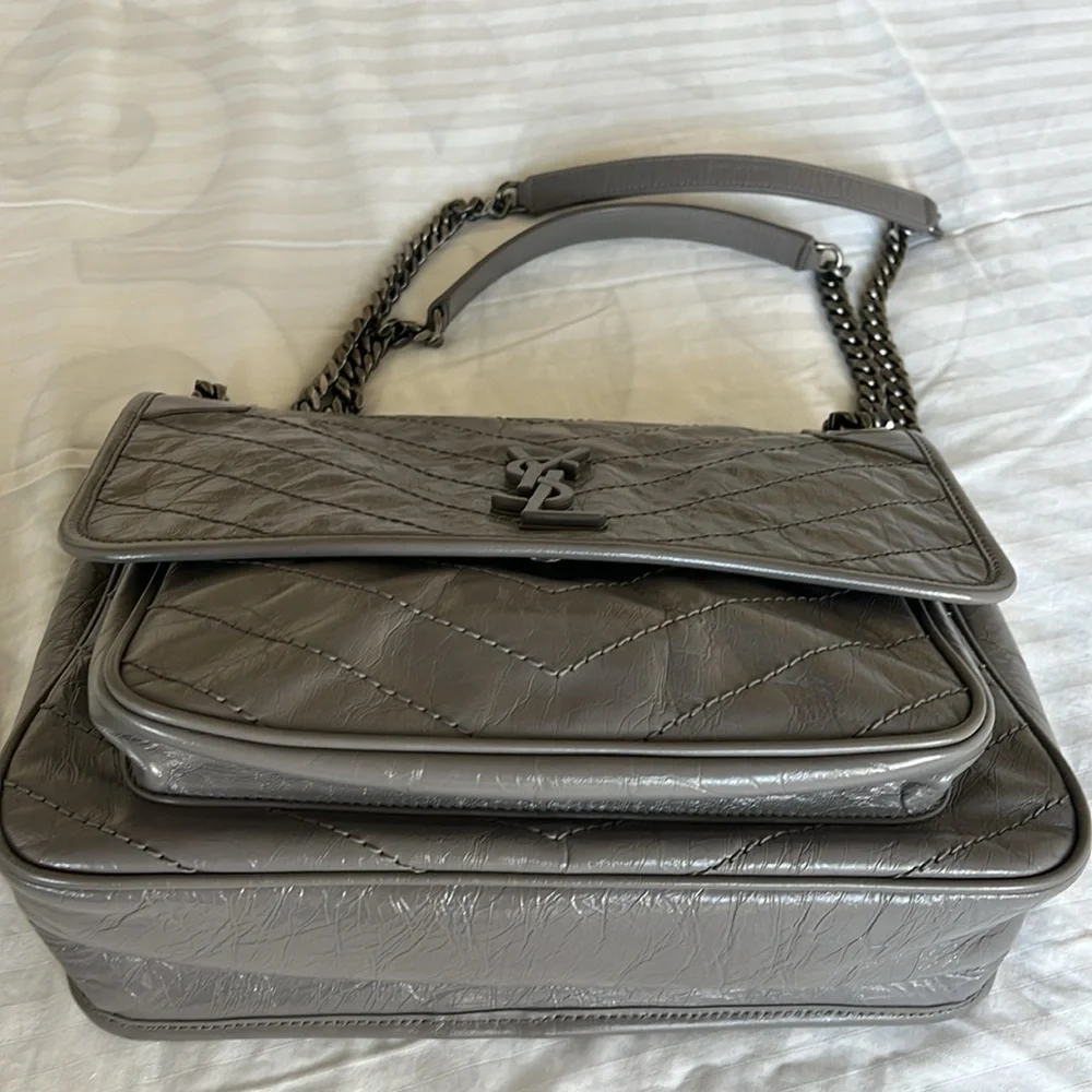 Like New YSL Niki Medium Bag Color Fog - Picture 5 of 17